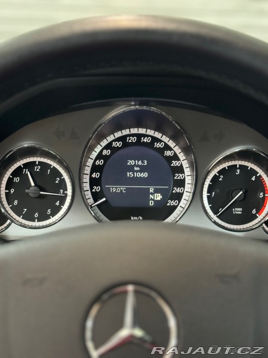 Mercedes-Benz E 3,0 E350 (W212) avangar 2010