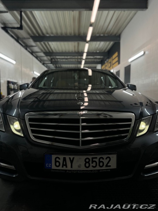 Mercedes-Benz E 3,0 E350 (W212) avangar 2010