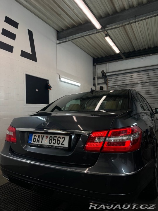 Mercedes-Benz E 3,0 E350 (W212) avangar 2010