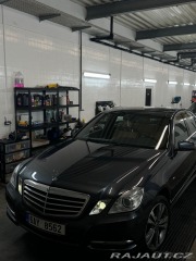 Mercedes-Benz E 3,0   E350 (W212) avangar 2010