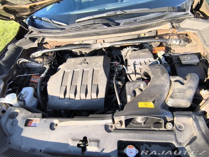 Mitsubishi Eclipse Cross 1,5 + tažné zařízení, s 1800