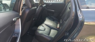 Volvo XC60 2,4 diesel 4x4, WD 5D 2010