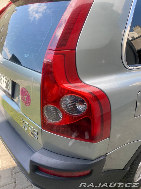 Volvo XC90 2,4 D5 AWD 120 kW 4x4 + 2004