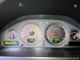 Volvo XC90 2,4 D5 AWD 120 kW 4x4 + 2004
