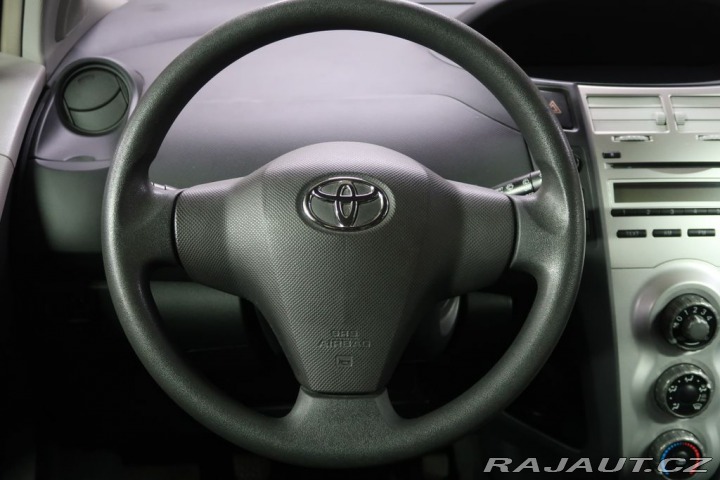 Toyota Yaris 1.0VVT-i,CZ,Manuál 2006