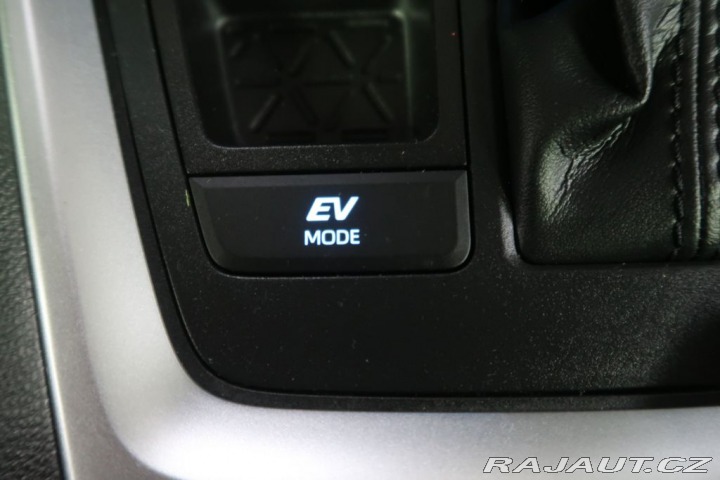 Toyota RAV4 2.5Hybrid,CZ,1Maj,Selecti 2022