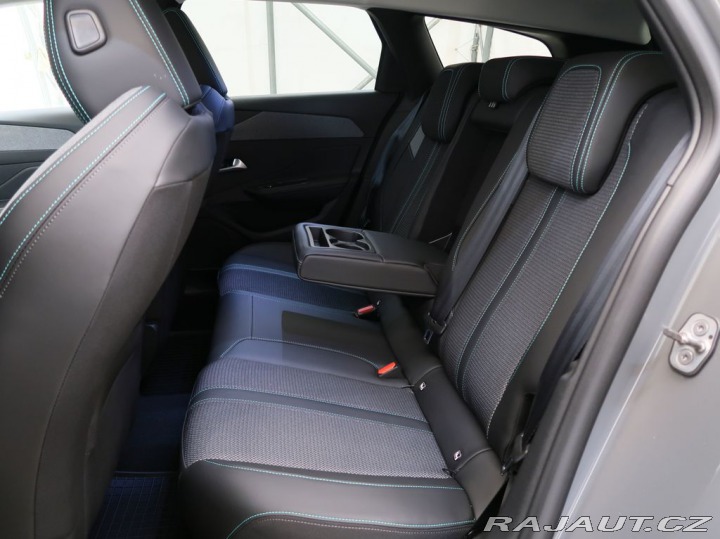 Peugeot 308 1.5BlueHDi,CZ,1Maj,ALLURE 2024