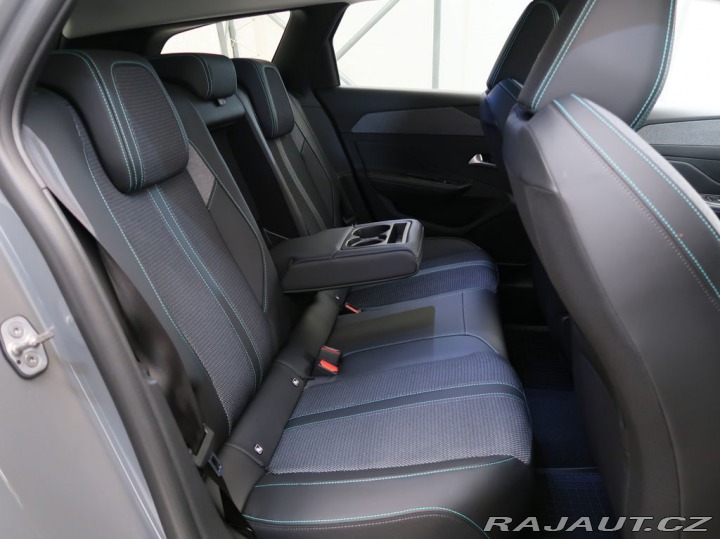 Peugeot 308 1.5BlueHDi,CZ,1Maj,ALLURE 2024