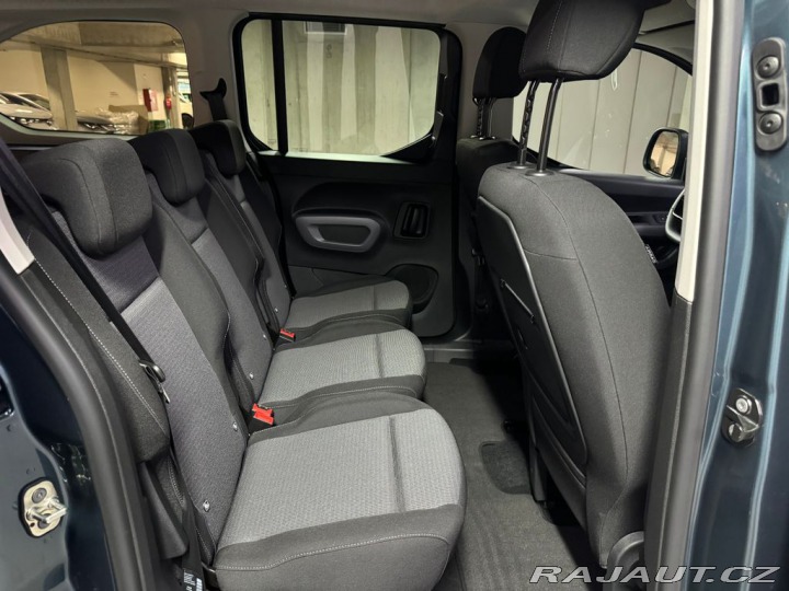 Toyota ProAce City Verso VIP 7 míst 1,5 AT Long 2025
