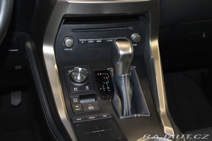 Lexus Ostatní modely NX 300h 2021