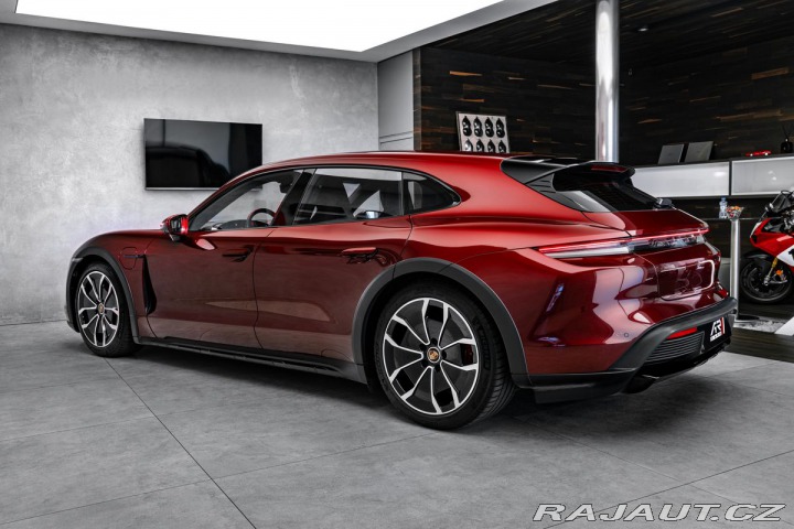 Porsche Taycan 4S Cross Turismo, cherry 1800