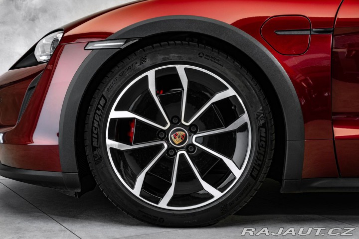 Porsche Taycan 4S Cross Turismo, cherry 1800