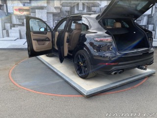 Porsche Cayenne 3.0i, 250KW, VZDUCH 2019