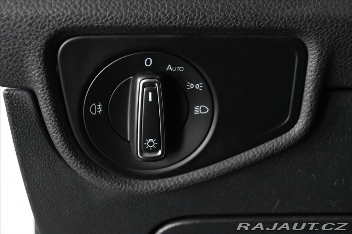 Volkswagen Touran 2,0 TDI 110 kW DSG HIGHLI 2021