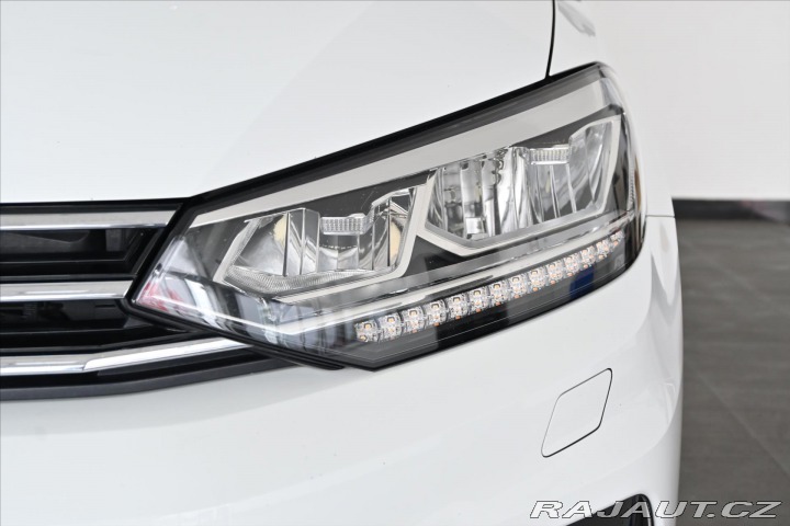 Volkswagen Touran 2,0 TDI 110 kW DSG HIGHLI 2021