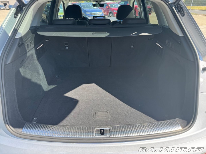 Audi Q5 Advanced 40TDI 150kW Záru 2022