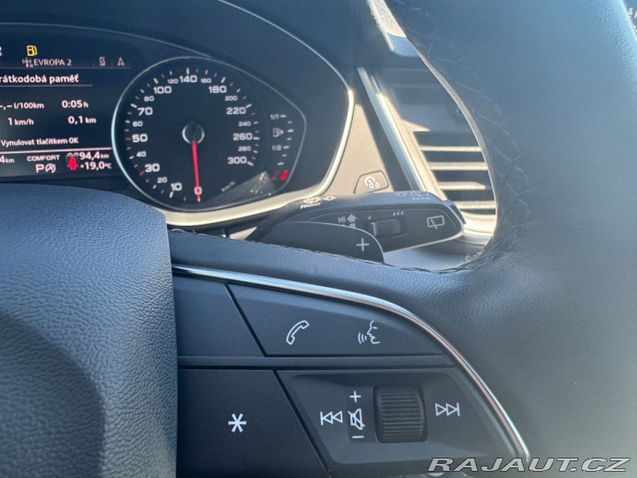 Audi Q5 Advanced 40TDI 150kW Záru 2022