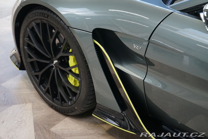 Aston Martin Ostatní modely V12 Vantage 1 of 333*5.2L*515kW*CERAM 2023