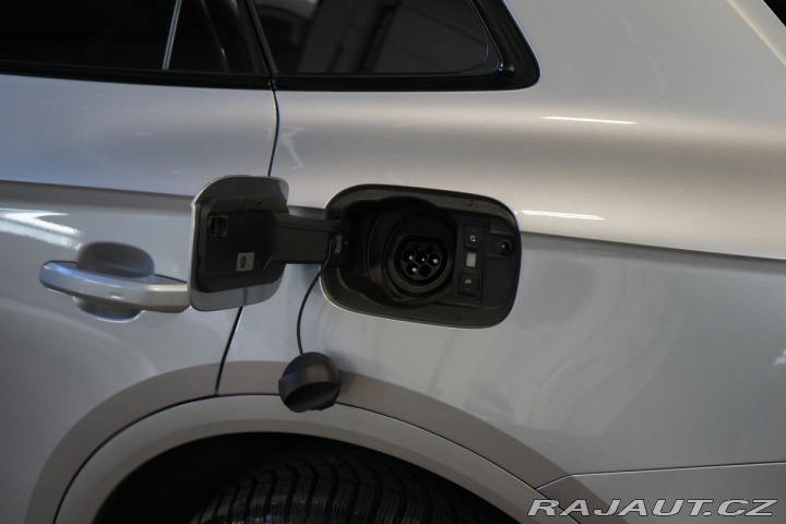 Audi Q5 50 TFSIe*ZÁRUKA*B&O*T 2023