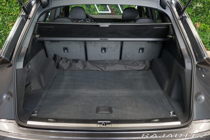Audi Q7 50 TDI*S-LINE*TAŽNÉ*OLED* 2025