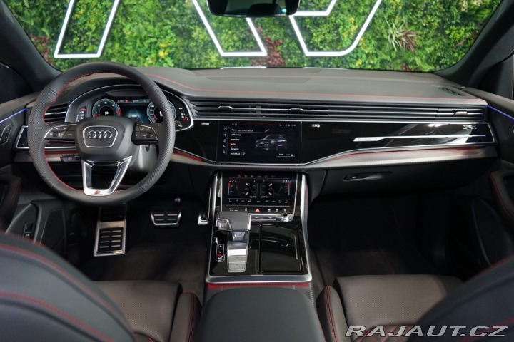 Audi Q8 TAŽNÉ*NEZ.TOP*CZ*VZDUCH* 2025