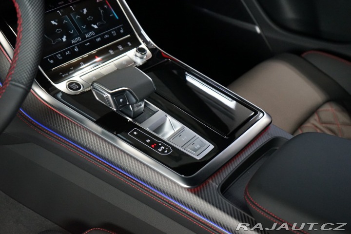Audi Q8 TAŽNÉ*NEZ.TOP*CZ*VZDUCH* 2025