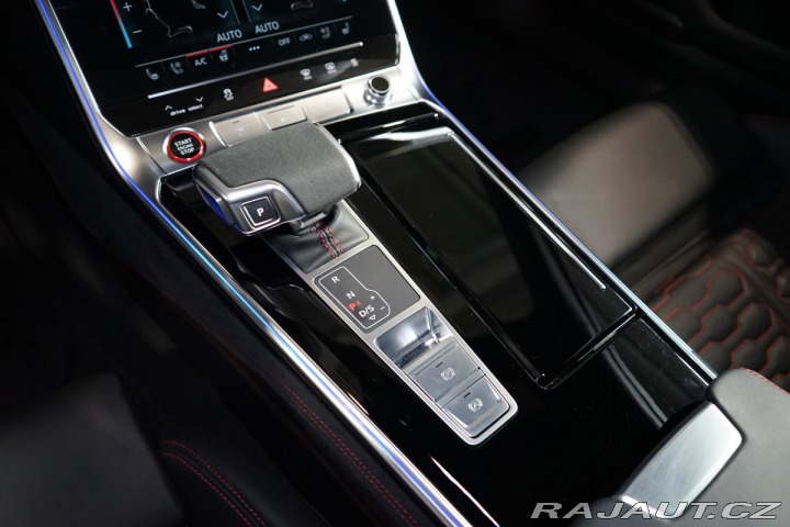Audi RS6 PERFORMANCE*CERAMIC*ZÁRUK 2024
