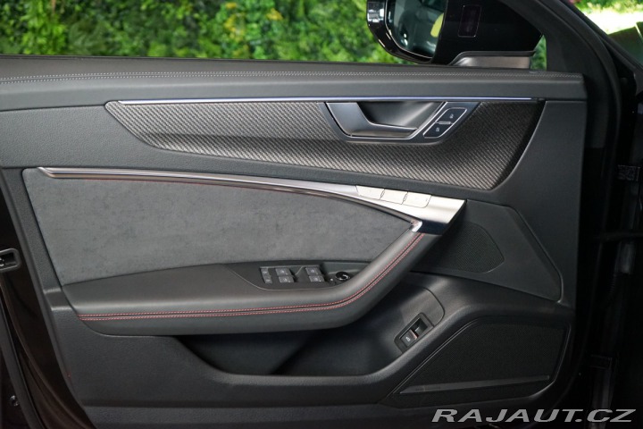 Audi RS6 PERFORMANCE*CERAMIC*ZÁRUK 2024