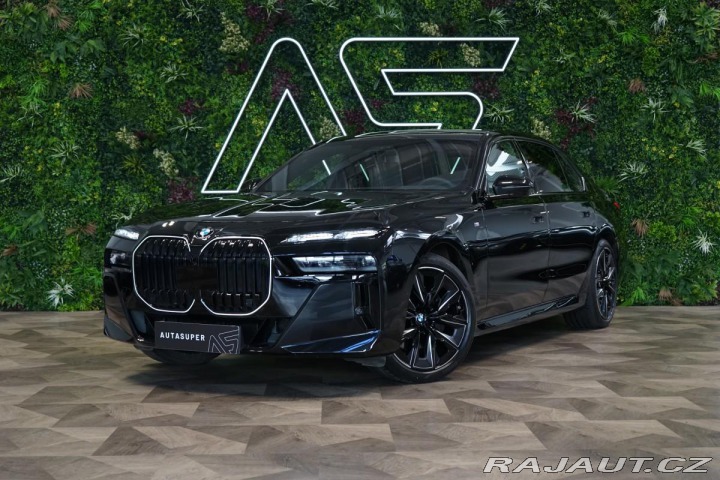 BMW 7 B&W*ZÁRUKA*PANORAMA* 2024