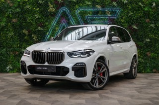 BMW X5 M50i*390kW*H/K*TAŽNÉ*ZÁRU
