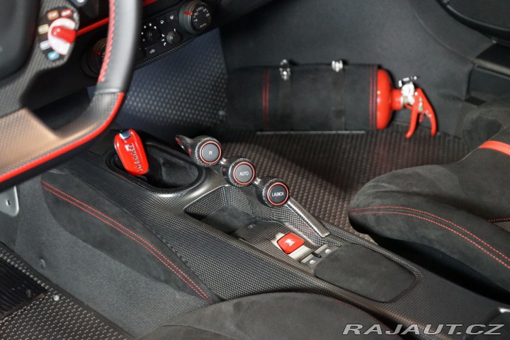 Ferrari 488 PISTA*LIFT*CARBON*NAVI*ZÁ 2020
