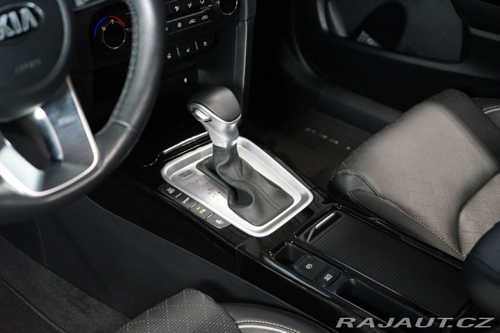 Kia XCeed 1.6 GDi*HYBRID*6AT*PANO*Z 2021