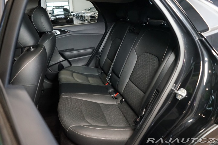 Kia XCeed 1.6 GDi*HYBRID*6AT*PANO*Z 2021
