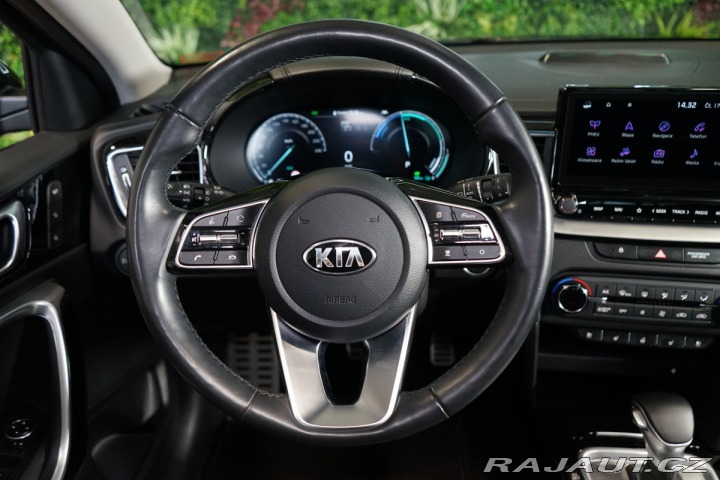 Kia XCeed 1.6 GDi*HYBRID*6AT*PANO*Z 2021