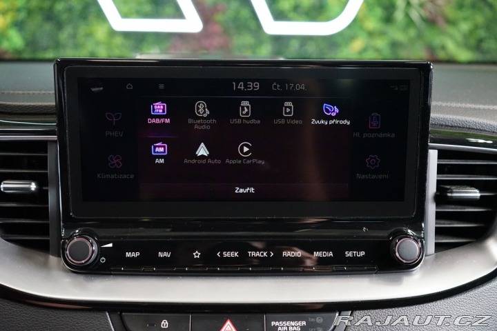 Kia XCeed 1.6 GDi*HYBRID*6AT*PANO*Z 2021