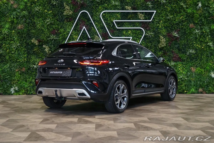 Kia XCeed 1.6 GDi*HYBRID*6AT*PANO*Z 2021