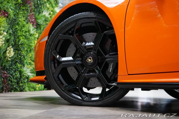 Lamborghini Huracán TECNICA*5.2L V10*RWD*LIFT 2024