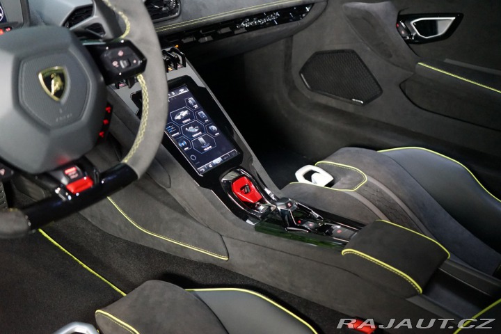 Lamborghini Huracán STERRATO*5.2l V10*Ad-Pers 2024
