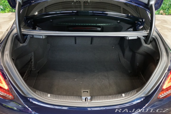 Mercedes-Benz C 300*4MATIC*AMG*LED*CARPLA 2020