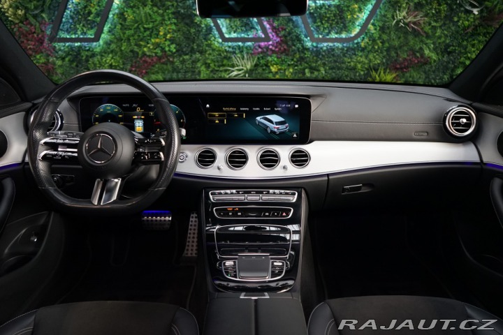 Mercedes-Benz E 220d*4M*AMG*LED*DISTRONIC 2020