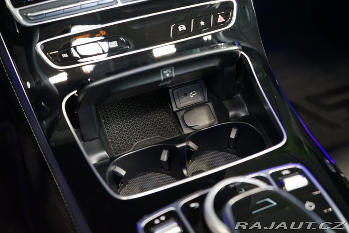 Mercedes-Benz E 300*AMG*CABRIOLET*BURMEST 2021