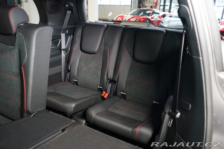 Mercedes-Benz GLB 200d*4M*AMG*7-MÍST*NEZ.TO 2024