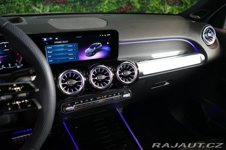 Mercedes-Benz GLB 200d*4M*AMG*7-MÍST*NEZ.TO 2024