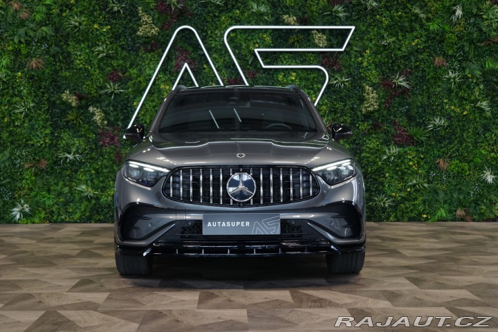 Mercedes-Benz GLC 300*AMG*4M*PANO*TAŽNÉ*NEZ 2023