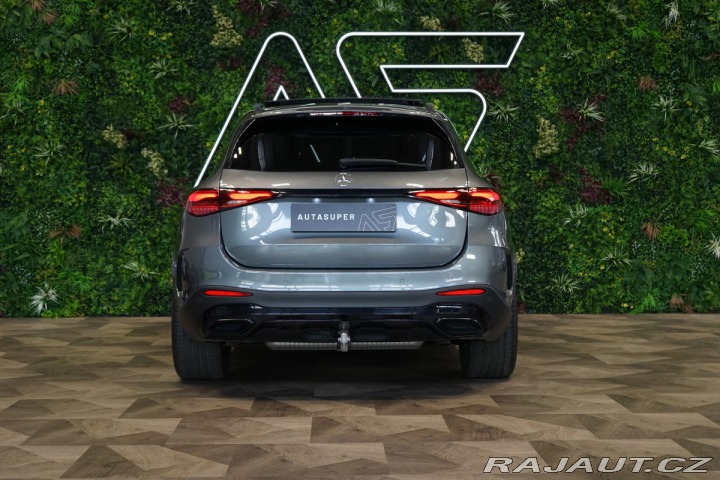 Mercedes-Benz GLC 300*AMG*4M*PANO*TAŽNÉ*NEZ 2023