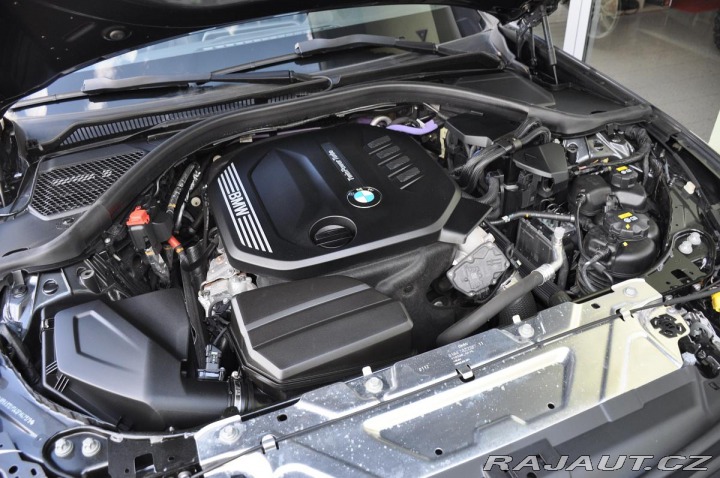BMW 3 320xD M-SPORT ČR 1.MAJ 2022