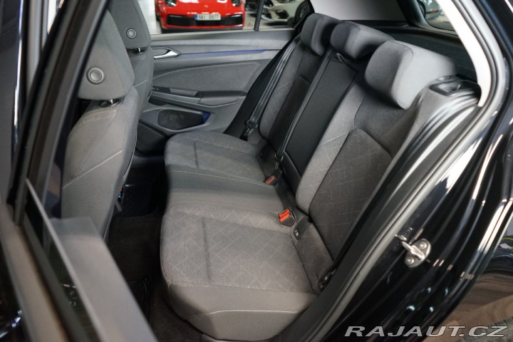 Volkswagen Golf 1.5 TSI*ACC*TAŽNÉ*CARPLAY 2024