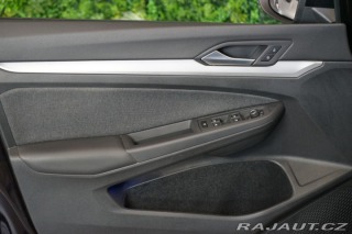 Volkswagen Golf 1.5 TSI*ACC*TAŽNÉ*CARPLAY 2024