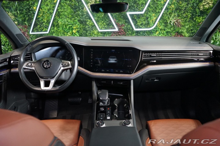 Volkswagen Touareg LED*VZDUCH*HUD*360* 2020