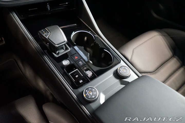 Volkswagen Touareg VZDUCH*ACC*TAŽNÉ*360* 2024
